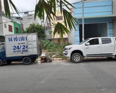 Dịch vụ vá vỏ lưu động 24/24 hỗ trợ nhanh chóng tận tình 