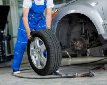 Vá vỏ xe hơi bình dương | Cam kết khắt phục mọi tình trạng hư hỏng của ô tô 